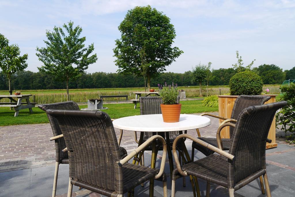 Bed and Breakfast Oranje Hoeve Helenaveen Exterior foto