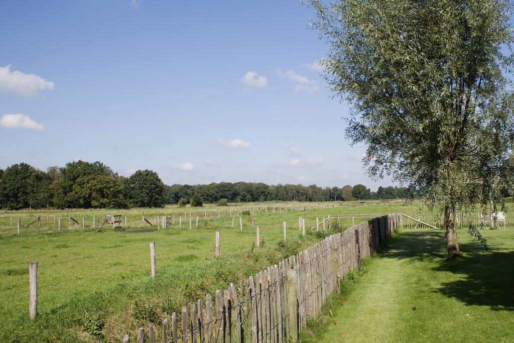 Bed and Breakfast Oranje Hoeve Helenaveen Exterior foto